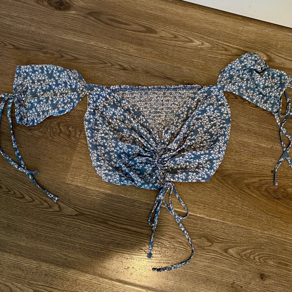 Romwe Blue Floral Off Shoulder Cinched Coquette Crop‎ Top M